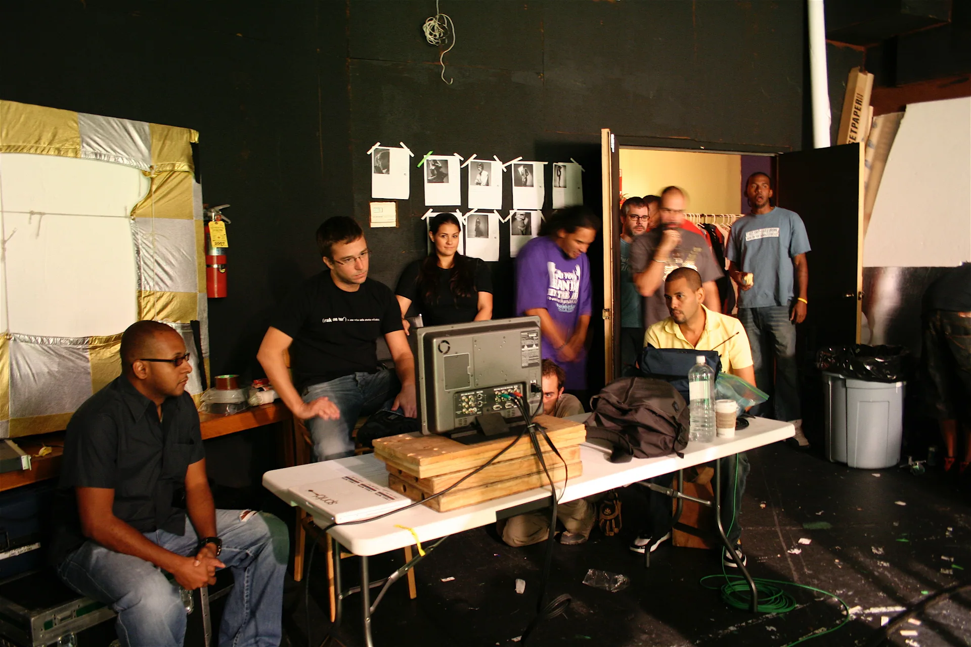 F.I.L.T.H.E.E.
FT. ICE-T & GRANDMASTER CAZ
"AY, AY, AYA" — photo 10